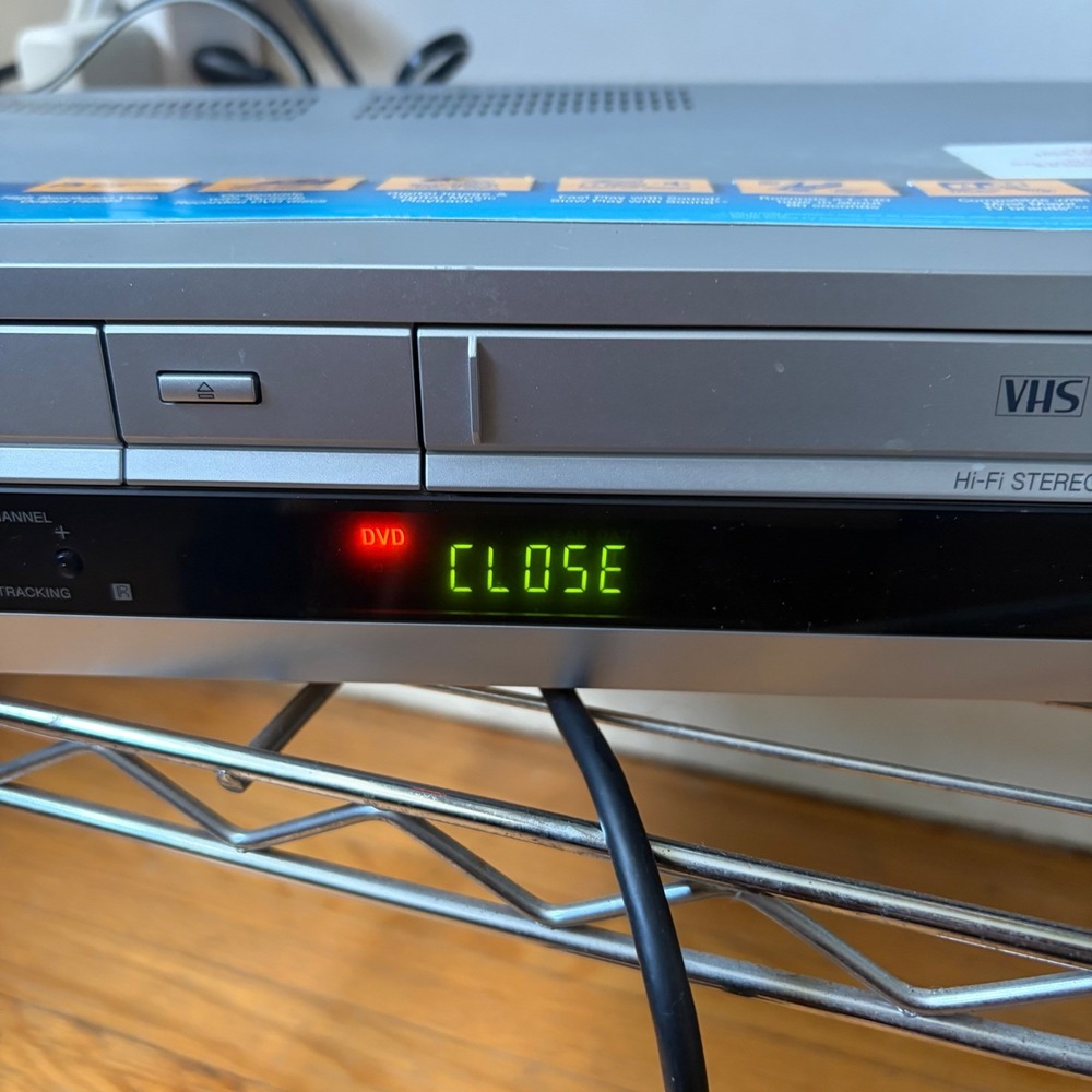 Sony SLV-D360P DVD VCR Combo Player Progressive Scan Hi-Fi Stereo Silver -READ - Picture 13 of 13